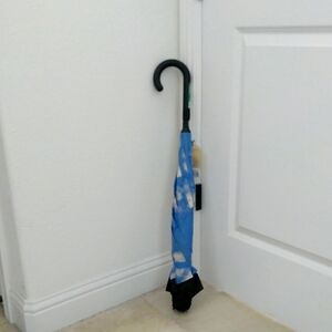 Totes Stick Reverse-Close Umbrella w/ Under-Canopy Print